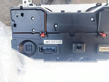 eagle eyes: Щиток приборов Toyota 2019 г., Б/у, Оригинал — 4