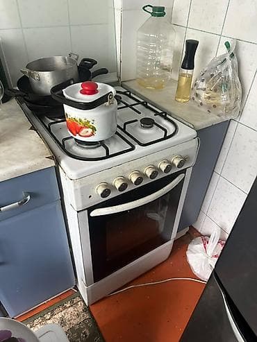 Техника и электроника: Газовая плита с духовкой, свободностоящая, белая. Особенности: - 4 — 1