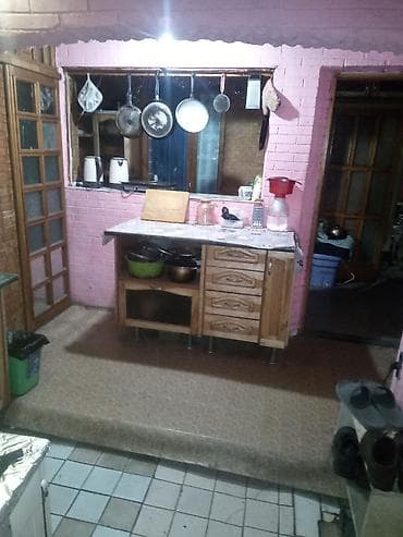 жер уйдон квартира: Комната в доме. Полностью изолированная. Единственная комната в левой — 8