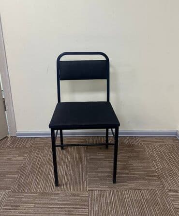 доска для школу: СРОЧНО ПРОДАЮ !!! Предвижная школьная доска на стойке, Стулья и столы — 2