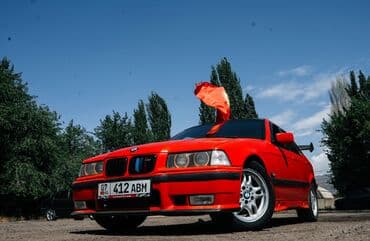 BMW : 1993 г., 1.8 л, Механика, Бензин, Седан