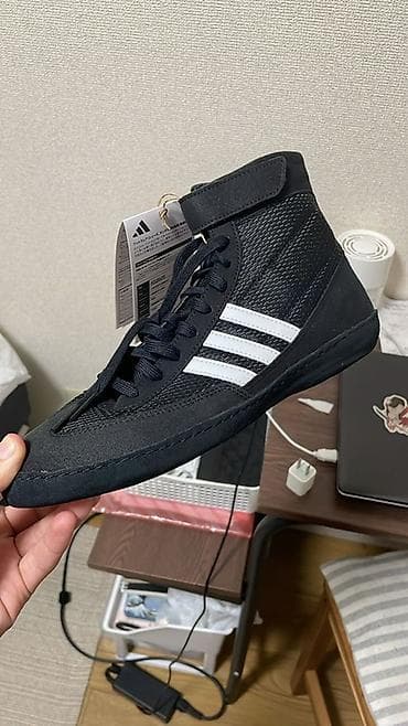 Мужская обувь: Мужские кроссовки, 41, 40, Adidas, Новый, цвет - Черный — 1