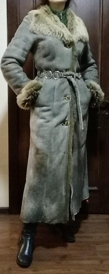 Дубленка длинная, натуралка. РАЗМЕР L. На наш 44- 48. Дешево!!!