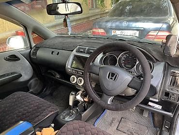хонжа фит: Honda Fit: 2001 г., 1.3 л, Автомат, Бензин, Хэтчбэк — 4