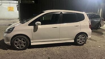 запчасти на фит мотор: Honda Fit: 2005 г., 1.3 л, Вариатор, Бензин, Хэтчбэк — 3