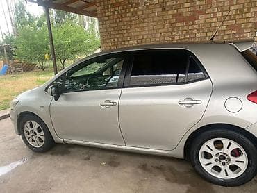 2007: Toyota Auris: 2007 г., Дизель, Хэтчбэк — 1