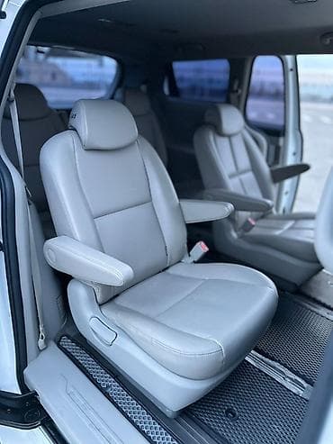 мини бутка: Kia Carnival: 2018 г., 2.2 л, Автомат, Дизель, Минивэн — 8