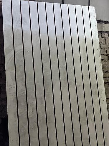 Эконом панель б/у - Материал: МДФ/ДСП (визуально ламинированная белая