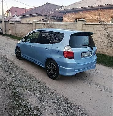Продажа авто: Honda Fit: 2002 г., 1.5 л, Вариатор, Бензин, Хэтчбэк — 6