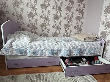 Продам детскую мебель — шкаф и стеллаж Продаётся комплект детской — 3