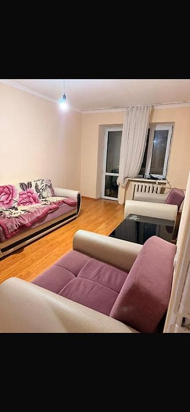 3 комнаты, 56 м², Хрущевка, 2 этаж, Старый ремонт at lalafo.kg 3 комнаты, 56 м², Хрущевка, 2 этаж, Старый ремонт