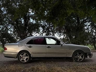 капот w203: Mercedes-Benz E-Class: 1996 г., 3.2 л, Автомат, Бензин, Седан — 4