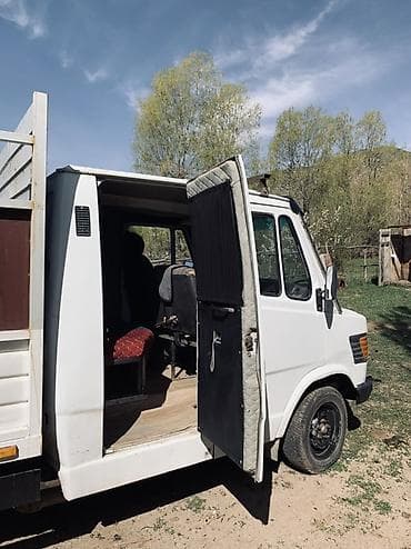 бишкек скутер: Жүк ташуучу унаа, Mercedes-Benz, Дубль — 8