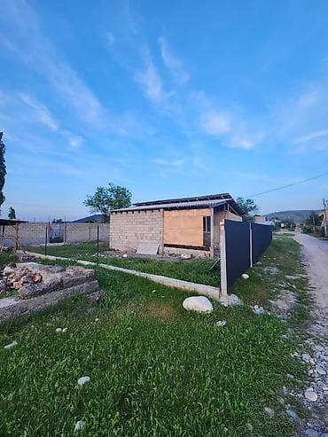 Продаётся участок с одноэтажным домом Сокулук мал базардан 1,2 км