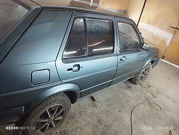 Volkswagen Golf: 1987 г., 1.8 л, Механика, Бензин, Хэтчбэк