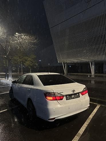 Продажа авто: Toyota Camry: 2017 г., Автомат, Бензин — 3