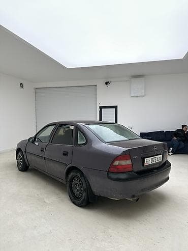 opel: Opel Vectra: 1996 г., Ручные, Бензин, Седан — 3