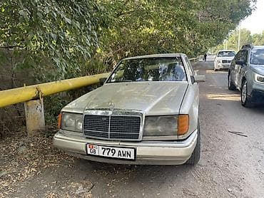 мерседес бенс а: Mercedes-Benz W124: 1990 г., 2 л, Механика, Бензин, Седан — 6