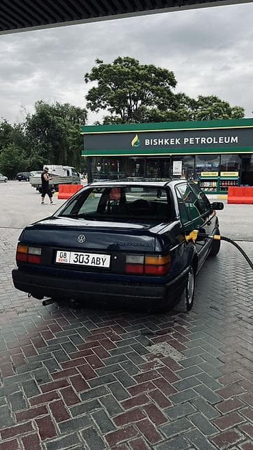 Volkswagen Passat: 1991 г., 1.8 л, Механика, Бензин, Седан — 2