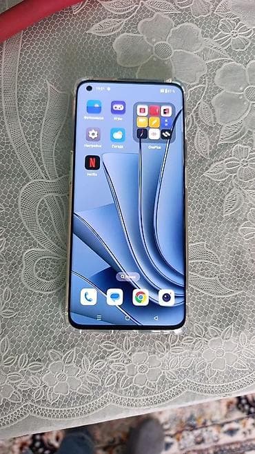 OnePlus 10 Pro, Б/у, 512 ГБ, цвет - Белый, 2 SIM at lalafo.kg OnePlus 10 Pro, Б/у, 512 ГБ, цвет - Белый, 2 SIM