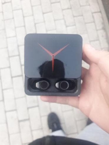 СРОЧНО ПРОДАЮ НАУШНИКИ!!! САМОВЫВОЗ!!!!ВСЁ РАБОТАЕТ !!!!