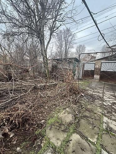 срочно продается дом: Продаю не большой домик с участком 6 соток в пригородном жил массив — 10