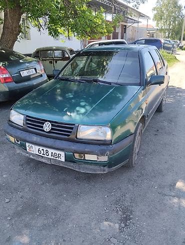 mazda 2: Volkswagen Vento: 1989 г., Ручные, Бензин, Седан — 1