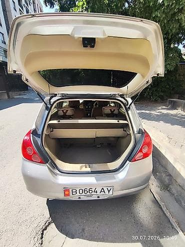 infinity fx35: Nissan Tiida: 2005 г., 1.5 л, Вариатор, Бензин, Хэтчбэк — 6