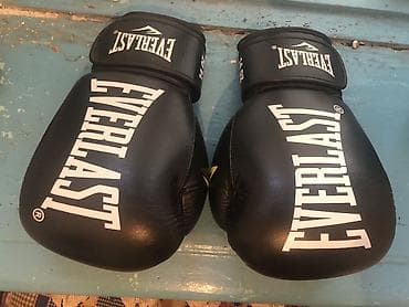 Боксерские перчатки Everlast, черные - Классическая форма с крупным