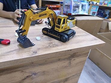 Игрушка экскаватор-погрузчик на гусеничном ходу - Модель: Excavator