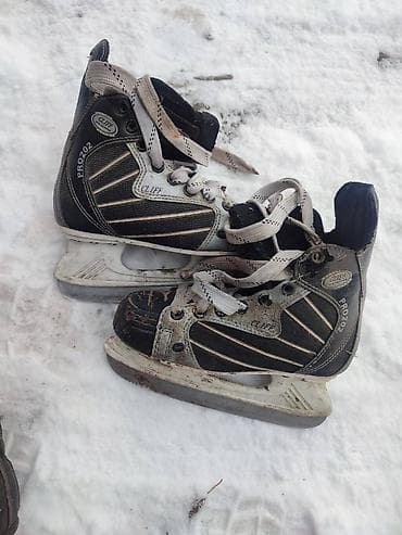 купить коньки: Коньки 33разм (белые полозья) Коньки 38разм( кожа черные) Цена за — 1