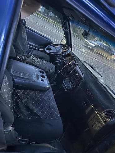 Продажа авто: Hyundai Porter: 2002 г., 2.5 л, Механика, Дизель — 4