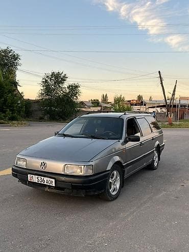 бар авто: Volkswagen Passat Variant: 1990 г., Универсал — 3
