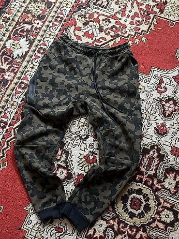 ростовой костюм: Мужские брюки, M, Nike, Б/у, цвет - Зеленый — 1