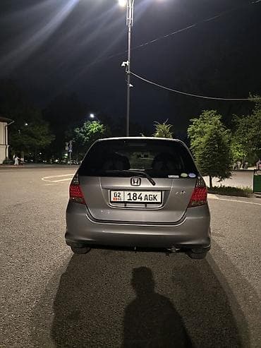 Унаа сатуу: Honda Fit: 2006 г., 1.5 л, Вариатор, Бензин, Хетчбек — 3