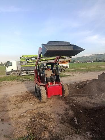 мини пагрузчик: Сдаю Мини (Бобкат) погрузчик, 800 тонн, 3 куб.м, Почасово — 7