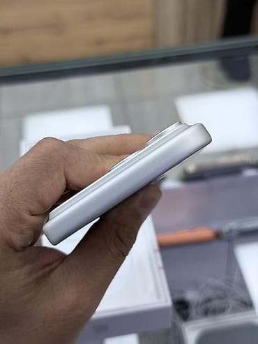 iphon 17 air: IPhone 17 Pro, Белый, Коробка — 4