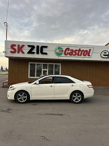 Toyota Camry: 2011 г., 2.4 л, Автомат, Бензин, Седан — 2