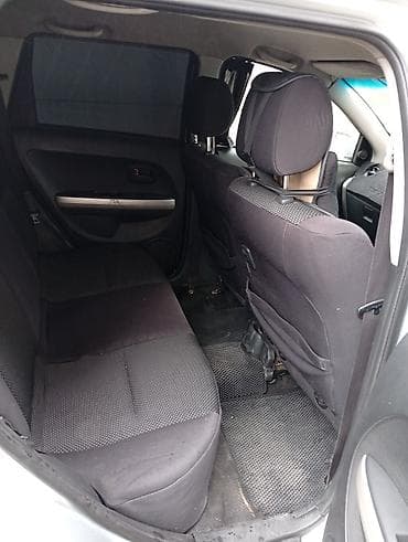 Унаа сатуу: Toyota Ist: 2002 г., 1.3 л, Автомат, Бензин, Хетчбек — 7