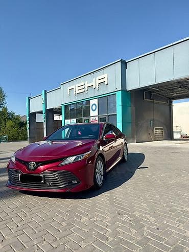 Toyota Camry: 2018 г., 2.5 л, Вариатор, Гибрид, Седан at lalafo.kg Toyota Camry: 2018 г., 2.5 л, Вариатор, Гибрид, Седан