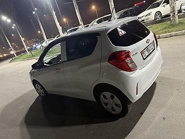 sprinter 4x4: Chevrolet Spark: 2019 г., 1 л, Автомат, Бензин, Хэтчбэк — 2
