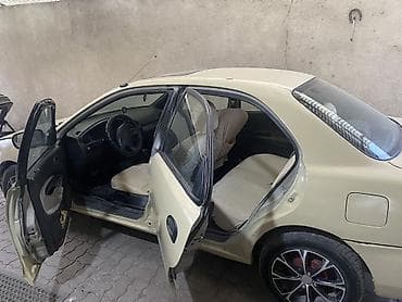 4a fe: Mazda 323: 1995 г., 1.6 л, Автомат, Бензин, Седан — 4