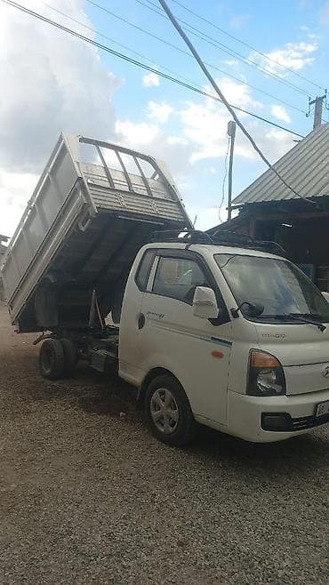 Hyundai Porter: 2018 г., 2.5 л, Механика, Дизель at lalafo.kg Hyundai Porter: 2018 г., 2.5 л, Механика, Дизель