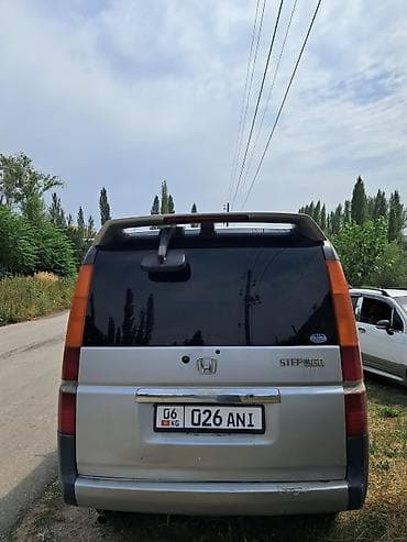 Honda Stepwgn: 2001 г., 2 л, Вариатор, Бензин, Минивэн — 4