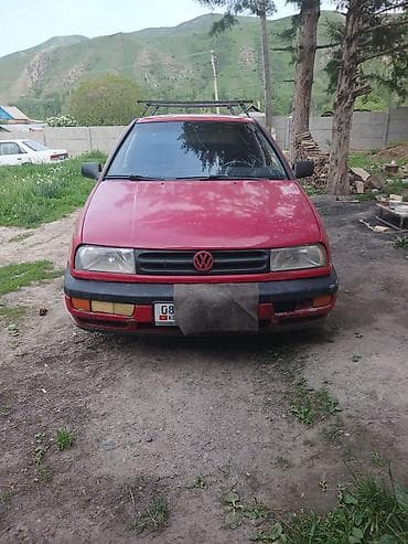 Volkswagen Vento: 1993 г., Механика, Бензин, Седан — 5