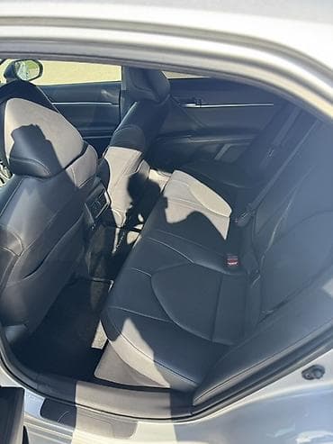 lexus e: Toyota Camry: 2021 г., 2.5 л, Вариатор, Гибрид, Седан — 10