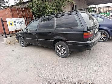 transporter multivan: Volkswagen Passat: 1988 г., Механика, Бензин — 4