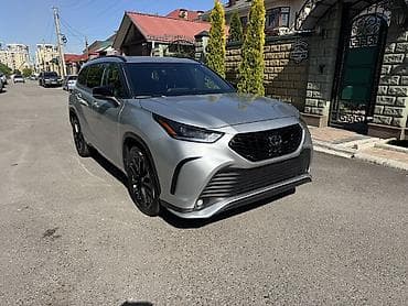 Toyota Highlander: 2024 г., 2.4 л, Автомат, Бензин, Кроссовер