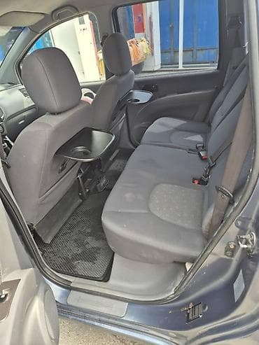 Продажа авто: Hyundai Matrix: 2004 г., 1.6 л, Механика, Бензин, Минивэн — 4
