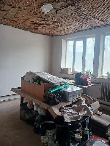 ремонт домов: Продаётся объект под ремонт/реконструкцию: просторное помещение в — 4